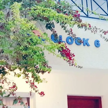Khloraka Apartment-maisonette Apartment